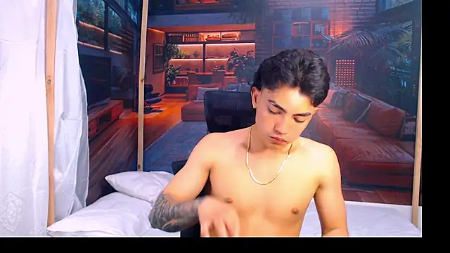 RomeoMillerr online show from October 2025 07:01:02 PM