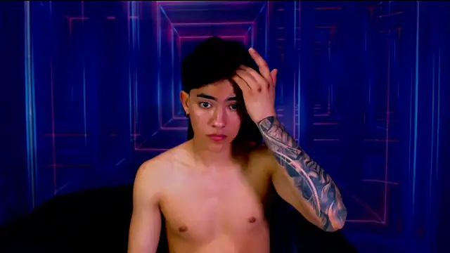 RomeoMillerr online show from October 2025 07:15:02 PM