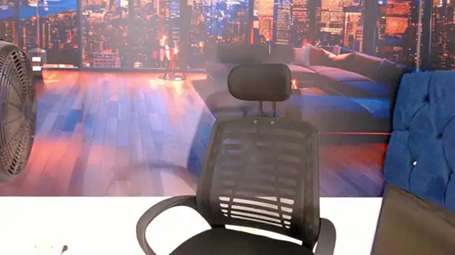 RomeoMillerr online show from November 2025 06:47:01 AM