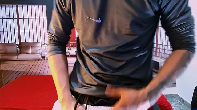 RomeoMillerr online show from November 2025 07:39:02 PM