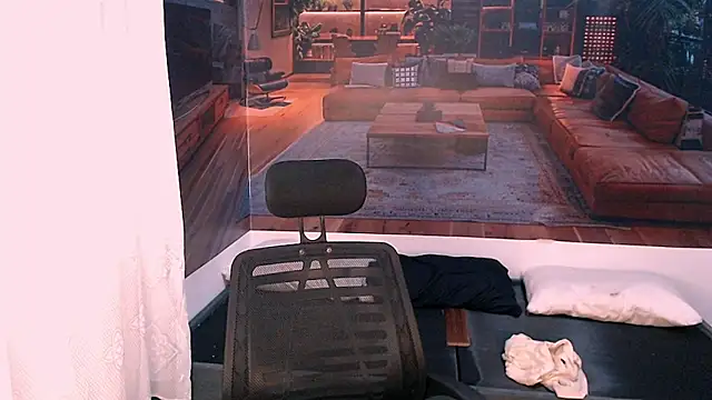 RomeoMillerr online show from November 2025 03:40:01 AM