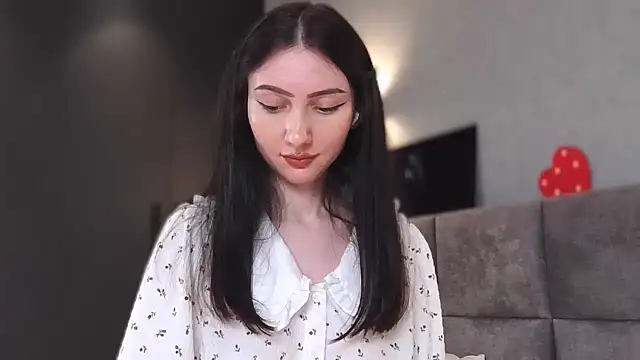 AnaMoonlight online show from November 2025 06:02:01 PM