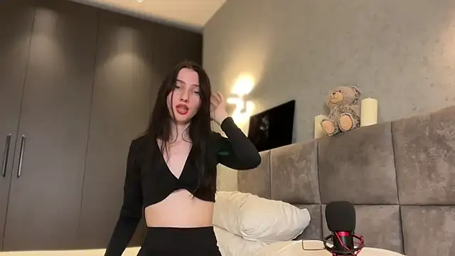 AnaMoonlight online show from February 2026 03:20:01 PM