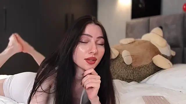 AnaMoonlight online show from November 2025 08:47:02 PM