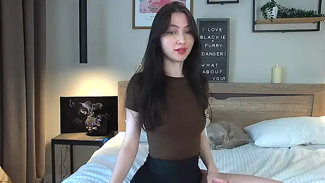 AnaMoonlight online show from April 2026 07:56:01 AM