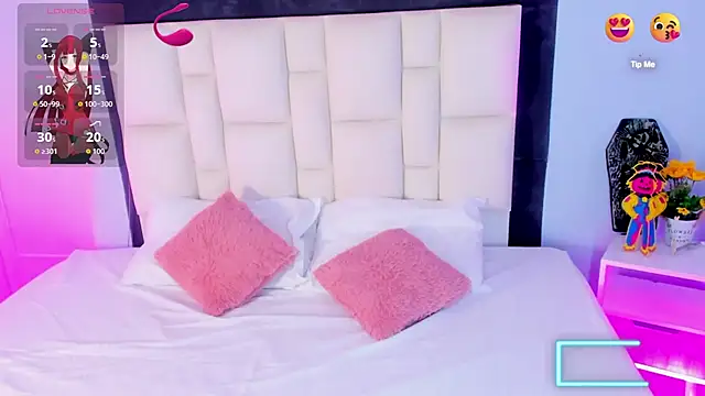 Snapshot of Athenea__fox chatting on October 2025 11:42:02 AM Athenea fox online show from October 2025 11:42:02 AM