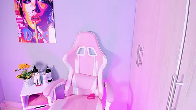 Snapshot of Athenea__fox chatting on November 2025 11:54:02 AM Athenea fox online show from November 2025 11:54:02 AM