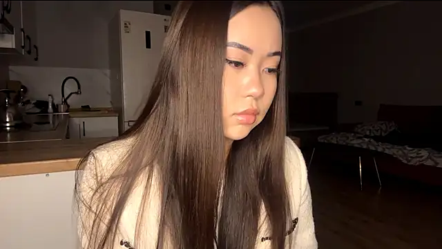 Snapshot of Ur_neighbor_Kira chatting on October 2025 12:28:01 PM Ur neighbor Kira online show from October 2025 12:28:01 PM