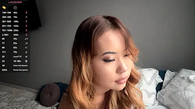 Ur neighbor Kira online show from February 2026 11:10:01 AM