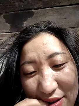 zhen-zo online show from February 2026 01:22:01 PM