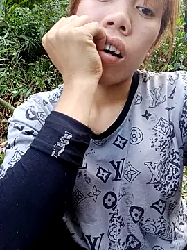 nhinhi-sexy online show from October 2025 05:29:01 AM