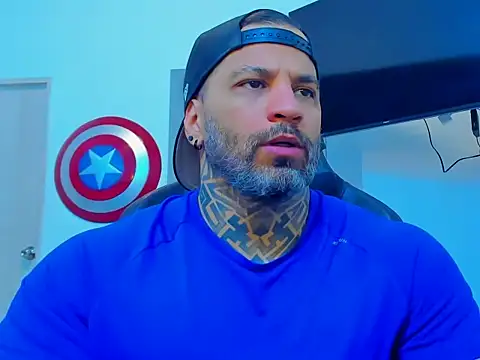 Snapshot of JoshRigby chatting on November 2025 08:30:01 PM JoshRigby online show from November 2025 08:30:01 PM