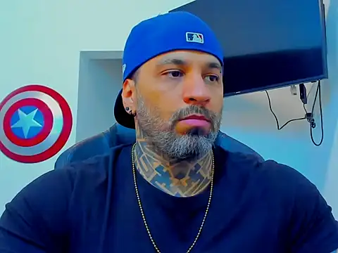 Snapshot of JoshRigby chatting on October 2025 08:09:02 PM JoshRigby online show from October 2025 08:09:02 PM