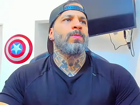 Snapshot of JoshRigby chatting on December 2025 08:08:02 PM JoshRigby online show from December 2025 08:08:02 PM