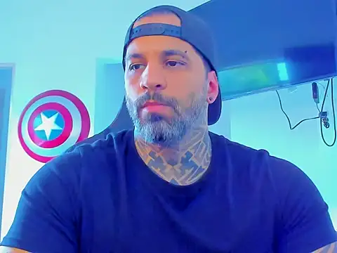 Snapshot of JoshRigby chatting on November 2025 07:39:01 PM JoshRigby online show from November 2025 07:39:01 PM