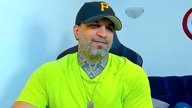Snapshot of JoshRigby chatting on July 2026 07:44:02 PM JoshRigby online show from July 2026 07:44:02 PM