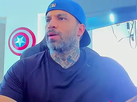 Snapshot of JoshRigby chatting on November 2025 09:41:01 PM JoshRigby online show from November 2025 09:41:01 PM