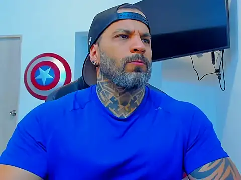 Snapshot of JoshRigby chatting on November 2025 08:53:01 PM JoshRigby online show from November 2025 08:53:01 PM