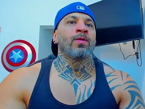 Snapshot of JoshRigby chatting on November 2025 08:01:01 PM JoshRigby online show from November 2025 08:01:01 PM