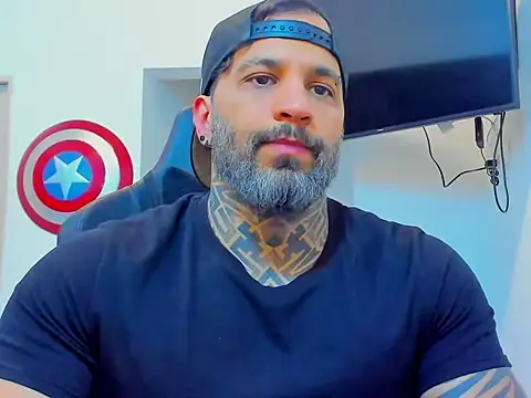 Snapshot of JoshRigby chatting on December 2025 08:21:01 PM JoshRigby online show from December 2025 08:21:01 PM