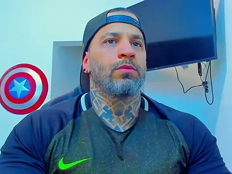 Snapshot of JoshRigby chatting on November 2025 07:36:03 PM JoshRigby online show from November 2025 07:36:03 PM