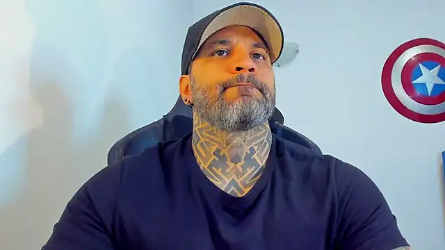 JoshRigby online show from April 2026 07:04:02 PM