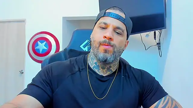 JoshRigby online show from January 2026 07:18:02 PM