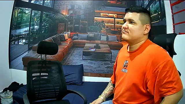 Charly and laura online show from October 2025 08:34:02 PM