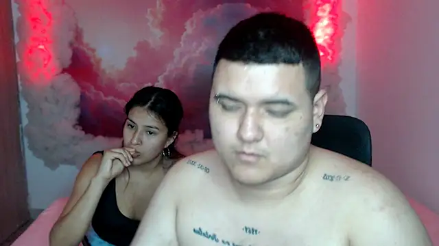 Charly and laura online show from October 2025 07:05:02 PM