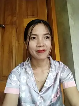 Snapshot of lmc-zz chatting on June 2026 01:01:01 AM lmc-zz online show from June 2026 01:01:01 AM