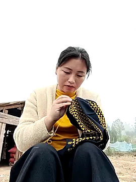 Snapshot of buddy-sexy chatting on December 2025 01:43:02 AM buddy-sexy online show from December 2025 01:43:02 AM