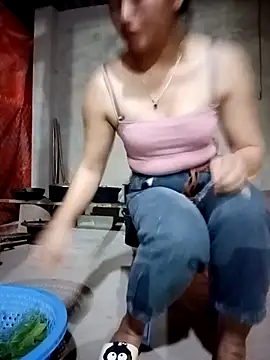 buddy-sexy online show from April 2026 11:45:01 AM