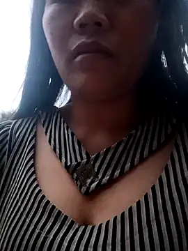 Snapshot of bree-zz chatting on February 2026 11:39:01 PM bree-zz online show from February 2026 11:39:01 PM