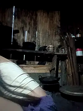 bree-zz online show from April 2026 10:46:01 PM