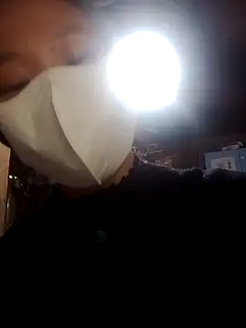 bree-zz online show from November 2025 08:18:01 AM