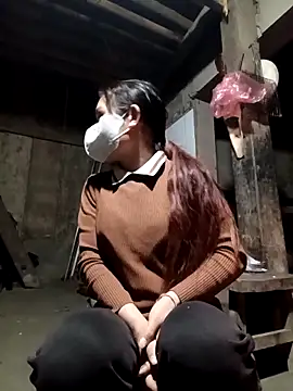 bree-zz online show from December 2025 11:20:01 PM