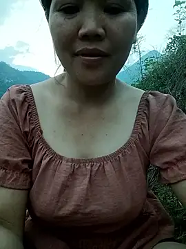 bree-zz online show from March 2026 11:12:01 AM