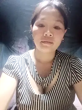 bree-zz online show from March 2026 12:32:02 PM