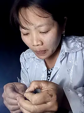 Snapshot of bree-zz chatting on February 2026 12:47:02 PM bree-zz online show from February 2026 12:47:02 PM