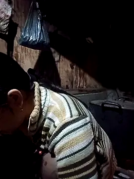 bree-zz online show from March 2026 10:14:01 PM