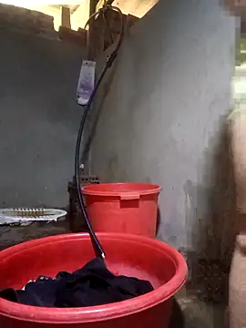 bree-zz online show from March 2026 05:20:01 AM