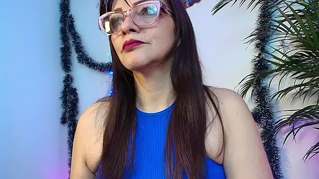 Carol Miss2 online show from November 2025 11:21:01 AM