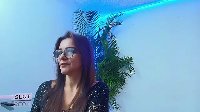 Carol Miss2 online show from October 2025 01:23:02 PM