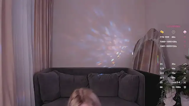 MayWins online show from November 2025 09:18:02 PM