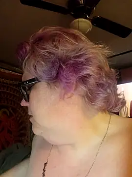 Snapshot of violentviolet68 chatting on February 2026 02:19:01 AM violentviolet68 online show from February 2026 02:19:01 AM