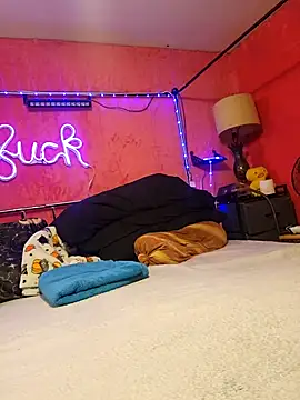 Snapshot of violentviolet68 chatting on January 2026 01:12:02 AM violentviolet68 online show from January 2026 01:12:02 AM