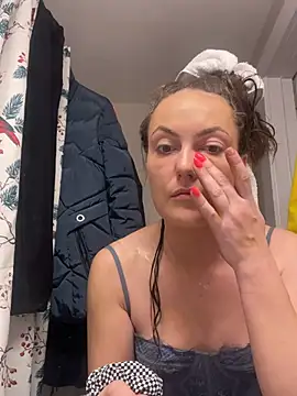 sexybriiiixoxo online show from May 2026 03:32:01 AM