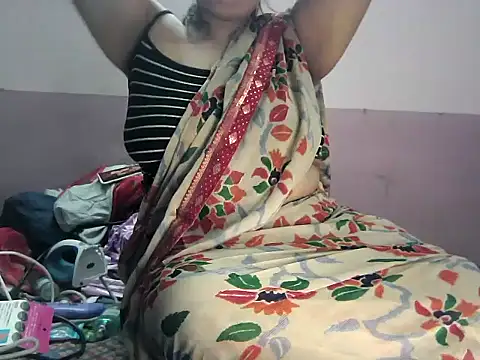 Snapshot of Niisha_HOT chatting on October 2025 08:32:02 PM Niisha HOT online show from October 2025 08:32:02 PM