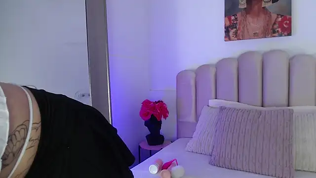 isa bigassx online show from November 2025 04:45:02 AM