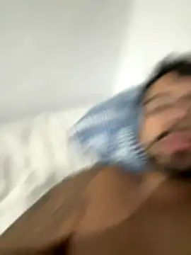 artzin2334 online show from November 2025 05:45:02 AM